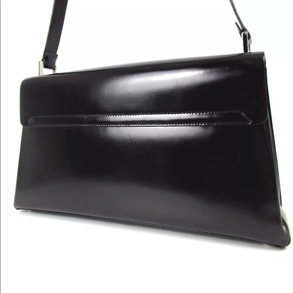 Gucci Shoulder Bag - Picture 7 of 15